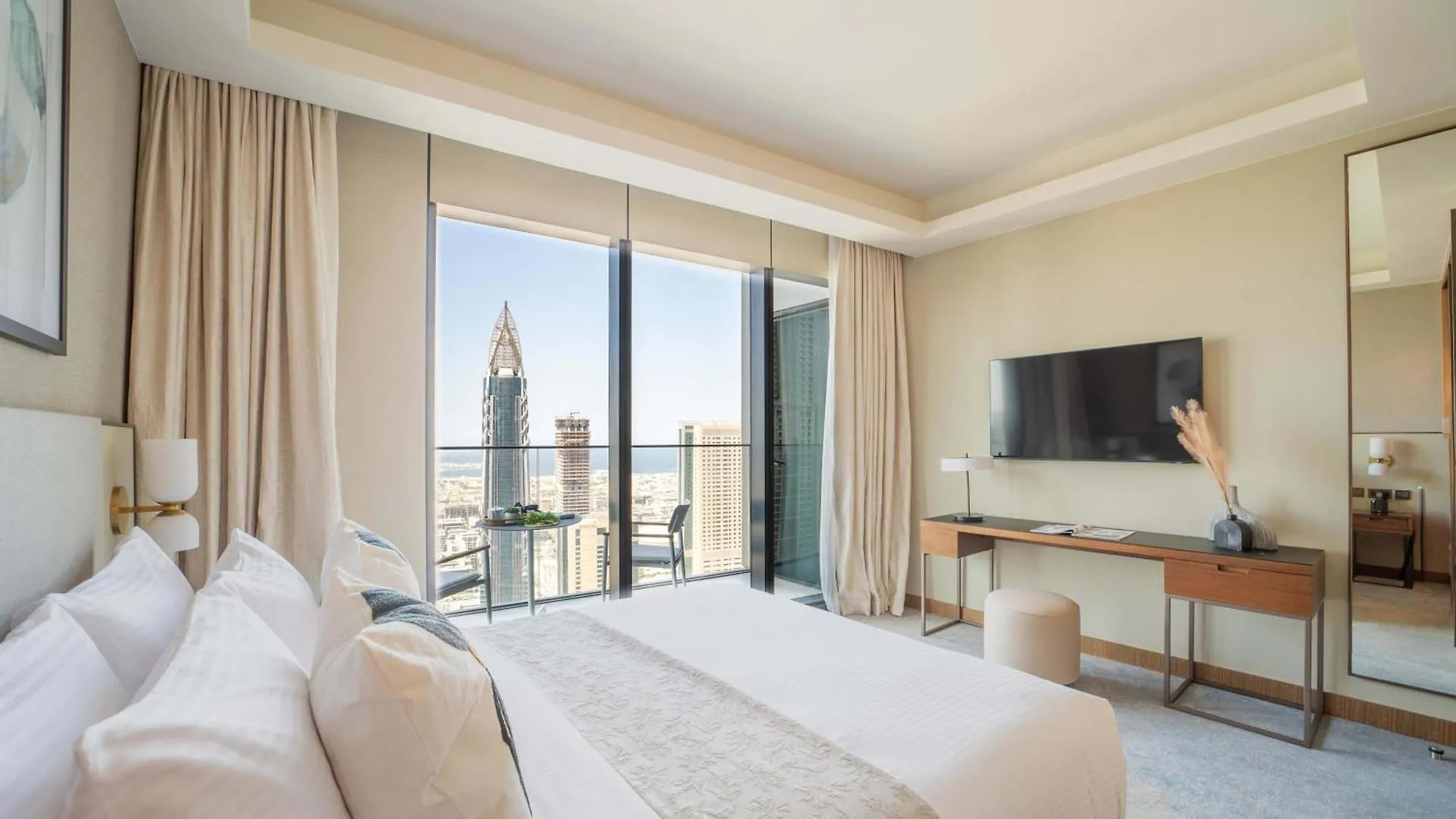 Apartment Frank Porter - The Address Opera Residences Dubai