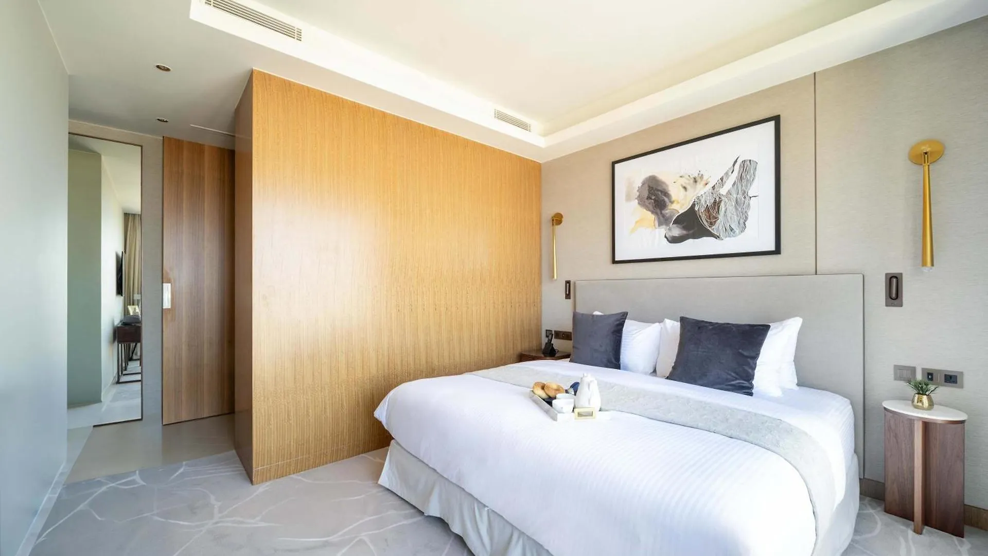 Apartment Frank Porter - The Address Opera Residences Dubai United Arab Emirates